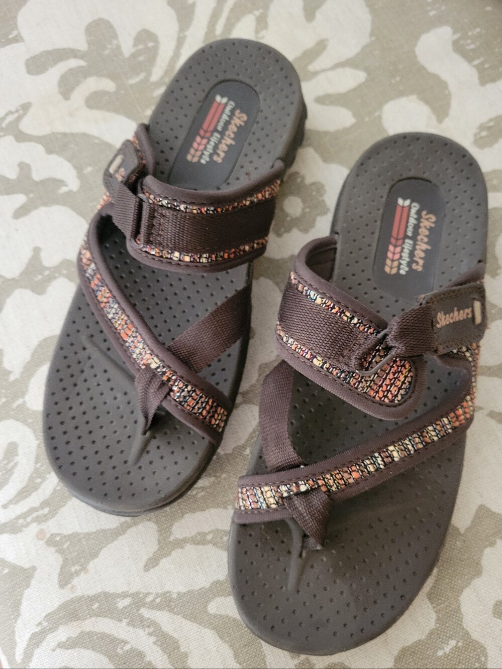 Skechers Women's Reggae Sandals Like Brand New Size 7